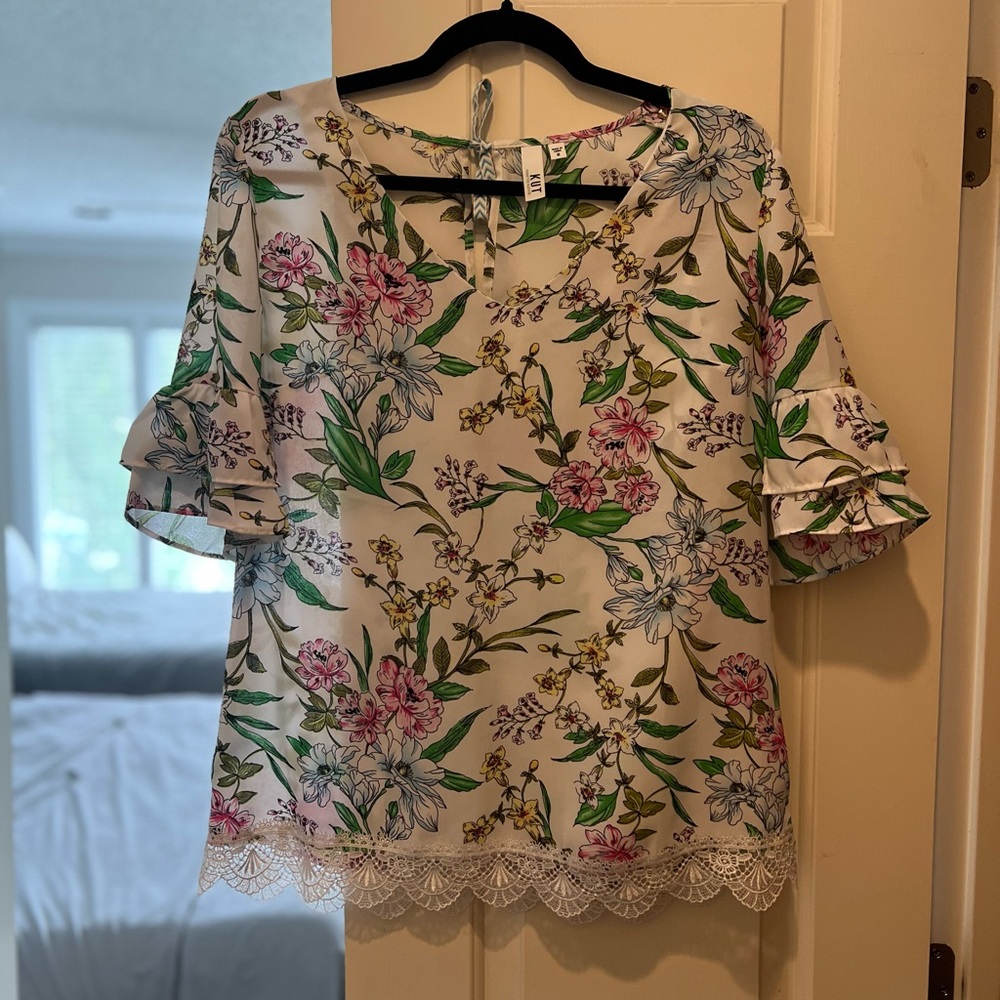 KUT from the Kloth Floral Bell Sleeve Blouse with Lace Trim - Size M
